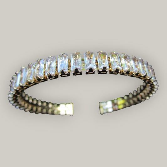 EL-KA - Sparkling Baguette Cuff