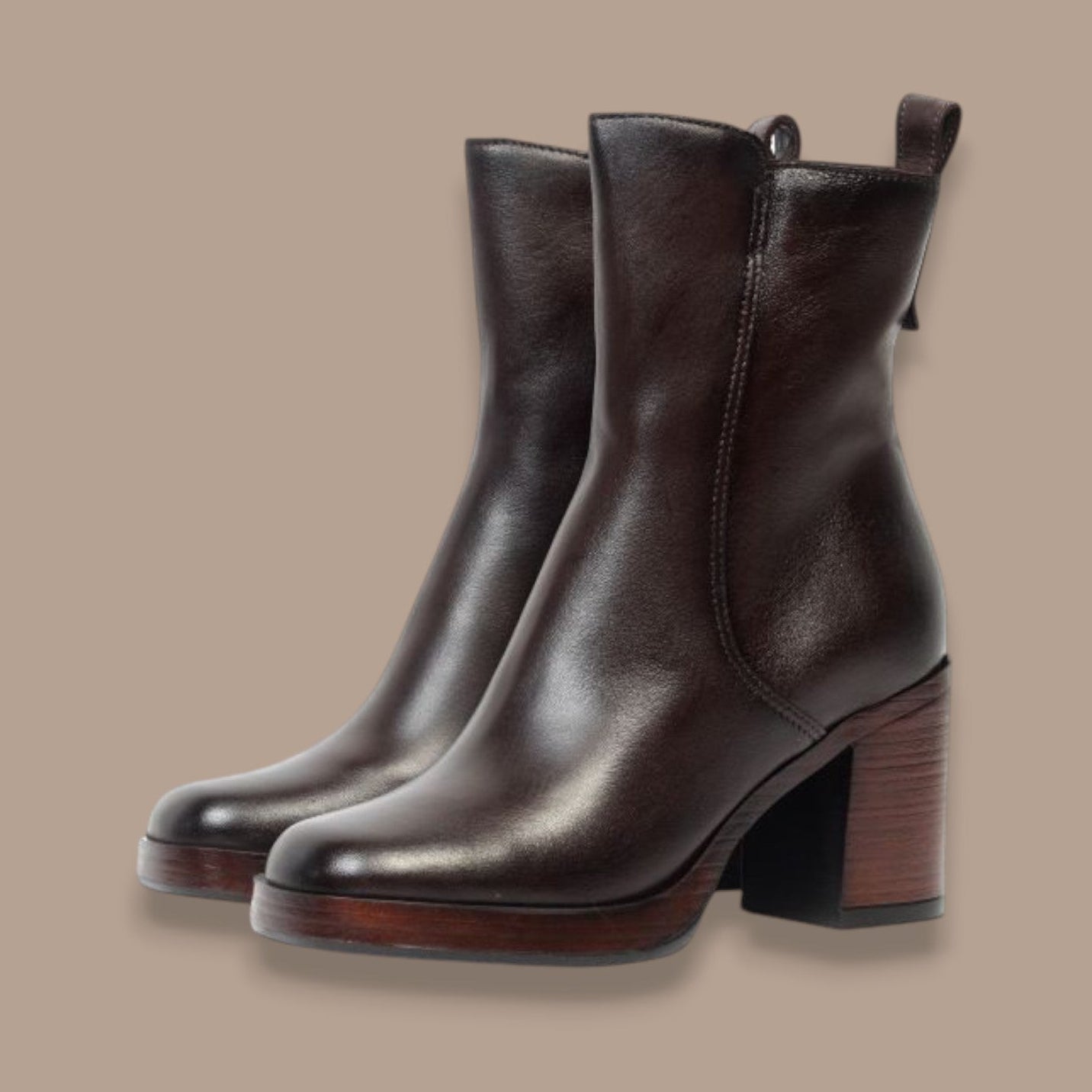 MJUS - Leather Platform Ankle Boot