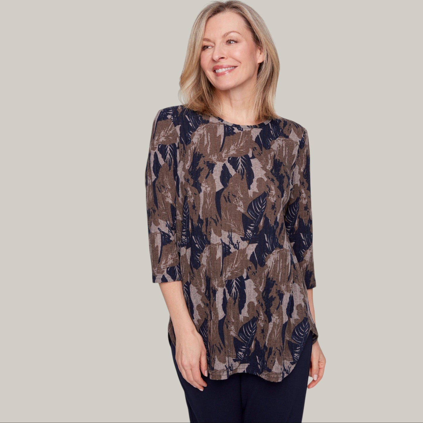 Lasania - Round Hem Patterned Top