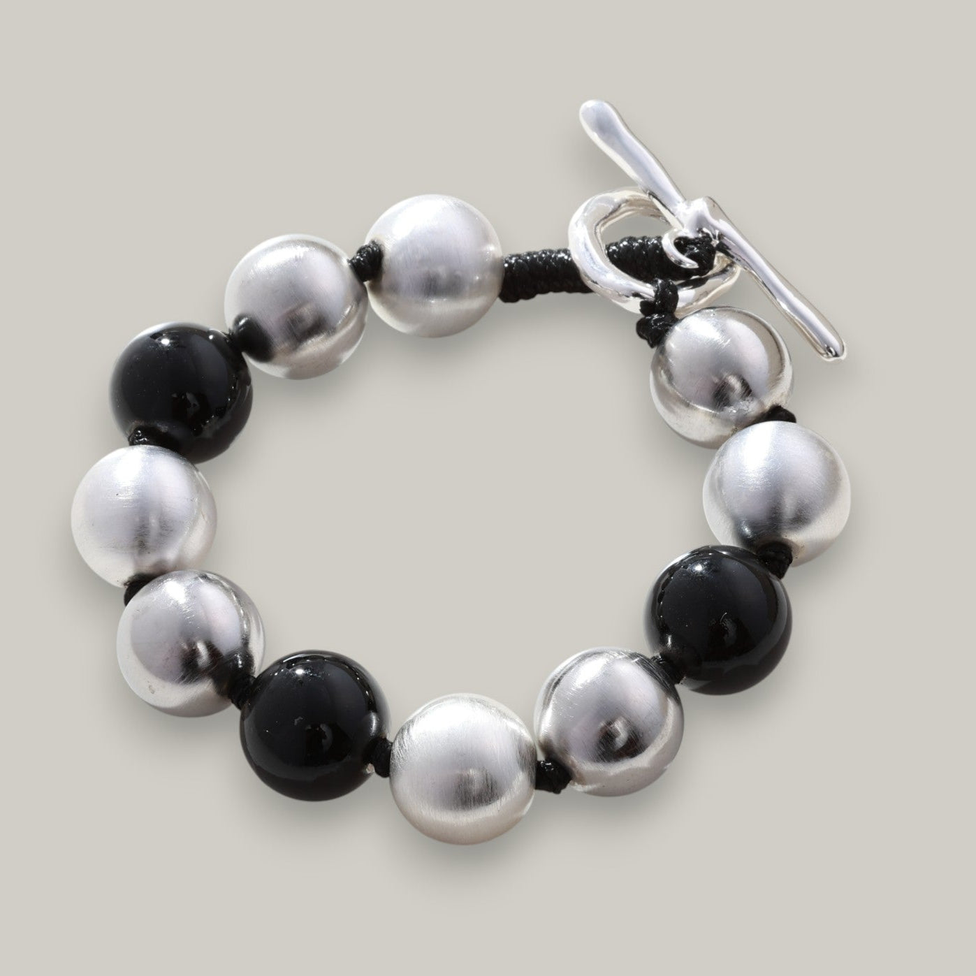 Merx - Black & Silver Beaded Bracelet