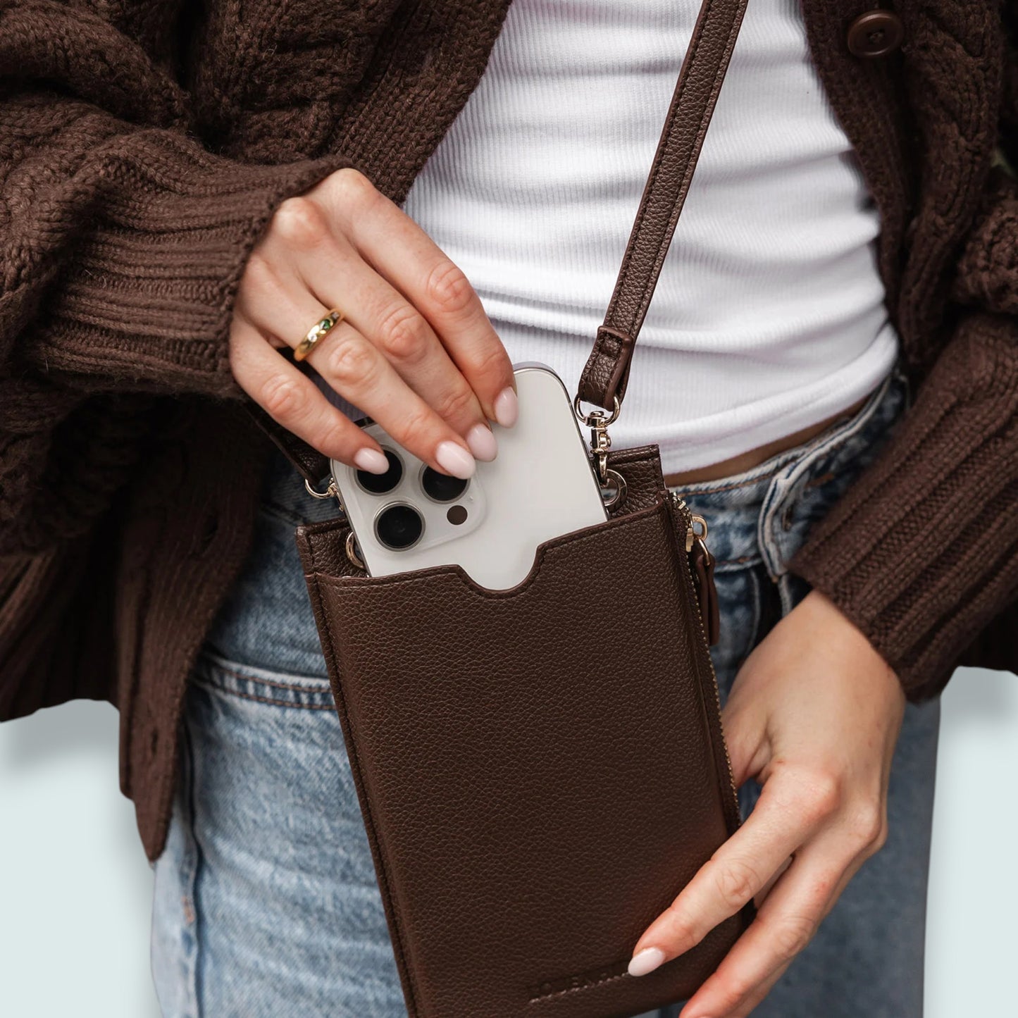 Louenhide - Suki RFID Phone Bag