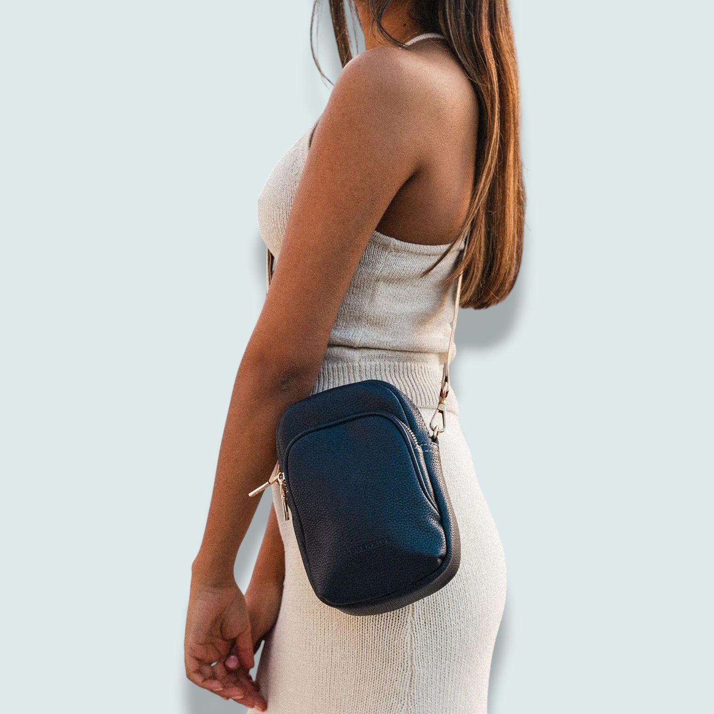 Louenhide - Java Phone Bag