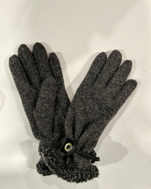 Marron - Fitted Gloves with Wrist Details